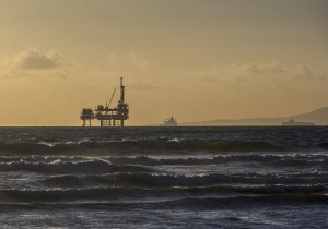 oil-platform-484859_1920